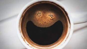 Le CBD adoucit les effets négatifs de la caféine